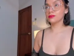 Amateur Adult Video Chat of ValentinaVegaaa