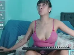Amateur Free Porn Cam of Carolina_wish