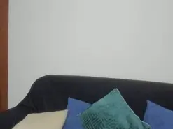 Amateur Live Sex Cam of kirageiner