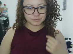 Amateur Adult Webcams of Curly_greeneyed