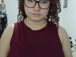 Amateur Live Sex Cam of Curly_greeneyed