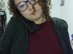 Amateur Live Sex Cam of Curly_greeneyed