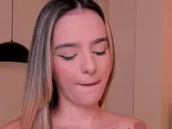 Amateur Watch Live Sex Cams of LaurentRosse
