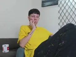 Amateur Live Porn of LiamBrown