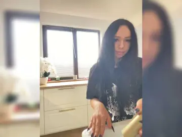 Bongacams Sex Cam of LadyOfDesire
