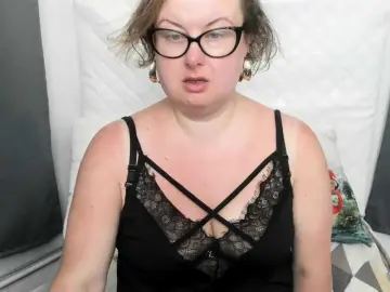 Bongacams Watch Live Sex Cams of BonnieFlirt