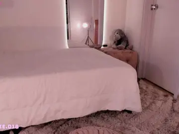 Bongacams Best Webcam of Lexie-red