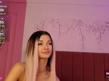 Bongacams Watch Live Sex Cams of PinkySparkss