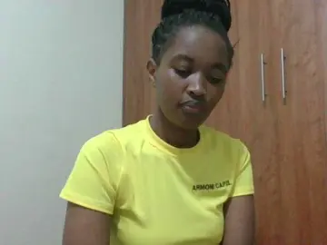Bongacams Watch Live Sex Cams of shanizz001