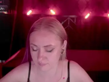 Bongacams Nude Webcam of DramaQuenns