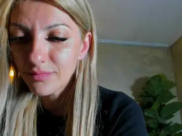 Bongacams Free Porn Cam of RileyLanna
