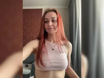 Bongacams Free Porn Cam of SweetQueen11