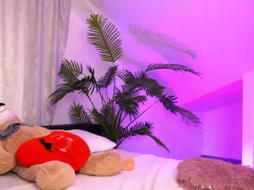 Bongacams Watch Live Sex Cams of TenderSin