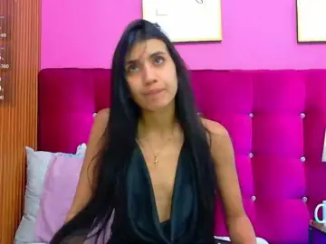 Bongacams Live Sex Cam of littleeemiily