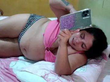 Bongacams Live Porn of mia-naughty