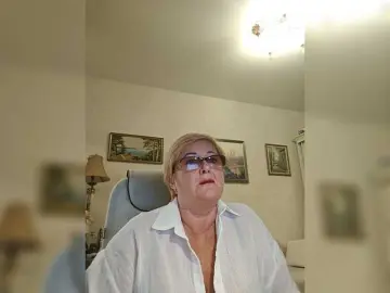 Bongacams Watch Live Sex Cams of KarinkaSweet