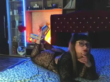 Bongacams Sex Chat of CandyBigbooty