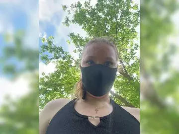 Bongacams Free Porn Cam of Sun-Moon