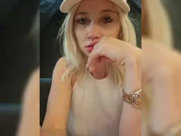 Bongacams Sex Cam of AlinaLoves
