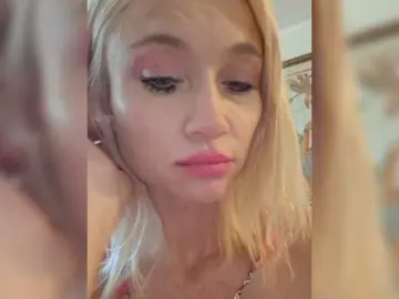 Bongacams Sex Cam of AlinaLoves