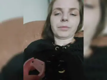 Bongacams Free Porn Cam of Lulu-Erotica