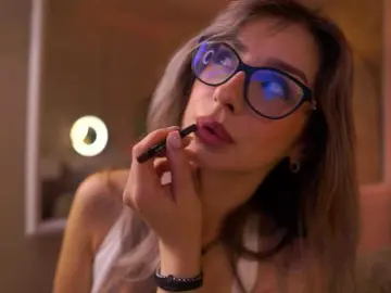 Bongacams Best live sex cam show of MaddieBryggs