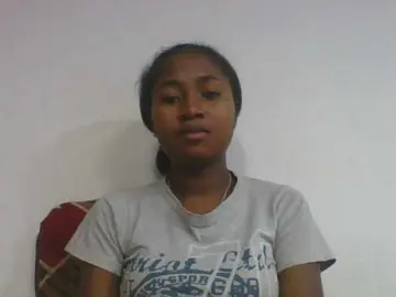Bongacams Watch Live Sex Cams of Marinah1a
