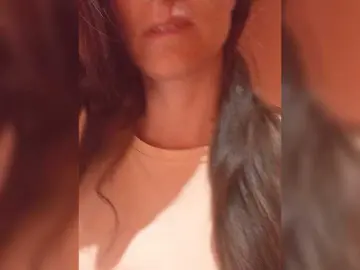 Bongacams Live Porn of Erine9900