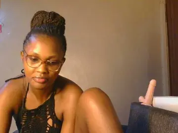 Bongacams Private Sex Chat of cutieglo