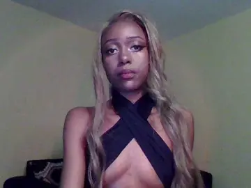 Bongacams Free Live Porn of Hunnybee