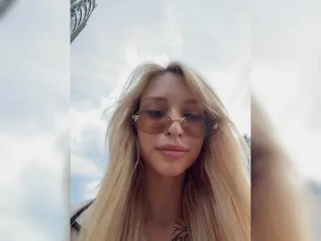 Bongacams Live Sex Cam of EwaBrown