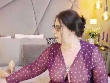 Bongacams Watch Live Sex Cams of AryaEve