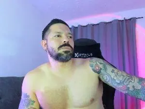 Cam4 Free Live Porn of TheMagicFoxxx