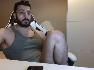 Cam4 Watch Live Sex Cams of cemilyoztt