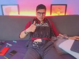 Cam4 Nude Webcam of AquilesTaylor
