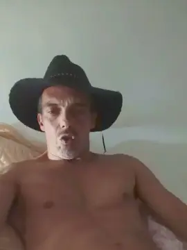 Cam4 Live Sex of chicoatrevido2