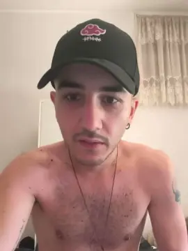 Cam4 Live Sex Cam of Gufetto99