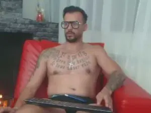 Cam4 Private Sex Chat of Ryan_Cole