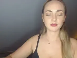 Cam4 Watch Live Sex Cams of ScarlettAngelX