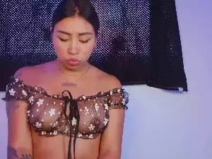 Cam4 Free Live Porn of Storm_doll