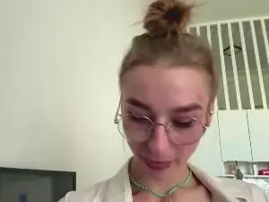 Cam4 Free Porn Cam of YongSteinbach