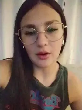 Cam4 Free Live Porn of NickyDvich