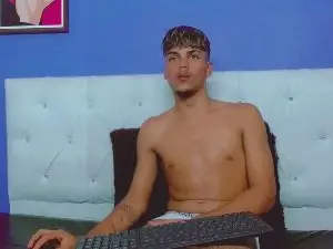 Cam4 Live Sex of angel_foxc_