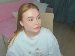 Cam4 Free Live Porn of AlyseHeykoop