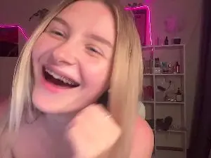 Cam4 Live Sex Cam of BlazingBlonde