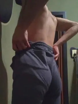 Cam4 Free Live Porn of crazyhot18
