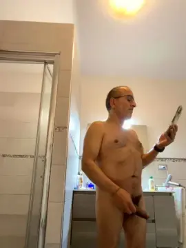 Cam4 Adult Webcam of Milk1958