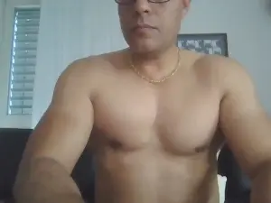 Cam4 Free Live Porn of loco2
