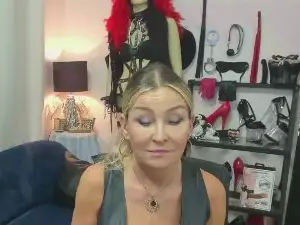 Cam4 Live Sex Cam of crystal__xxx