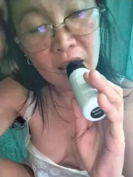 Cam4 Nude Webcam of WildLady